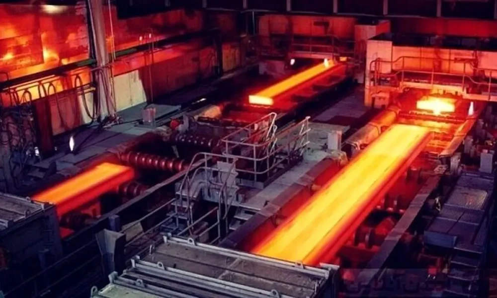 کاهش تولید فولاد ایران در سال ۲۰۲۵ همراه با کاهش تولید جهانی